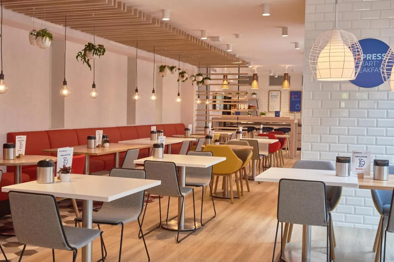 Holiday Inn Express Amsterdam - City Hall By Ihg 3*,  Netherlands