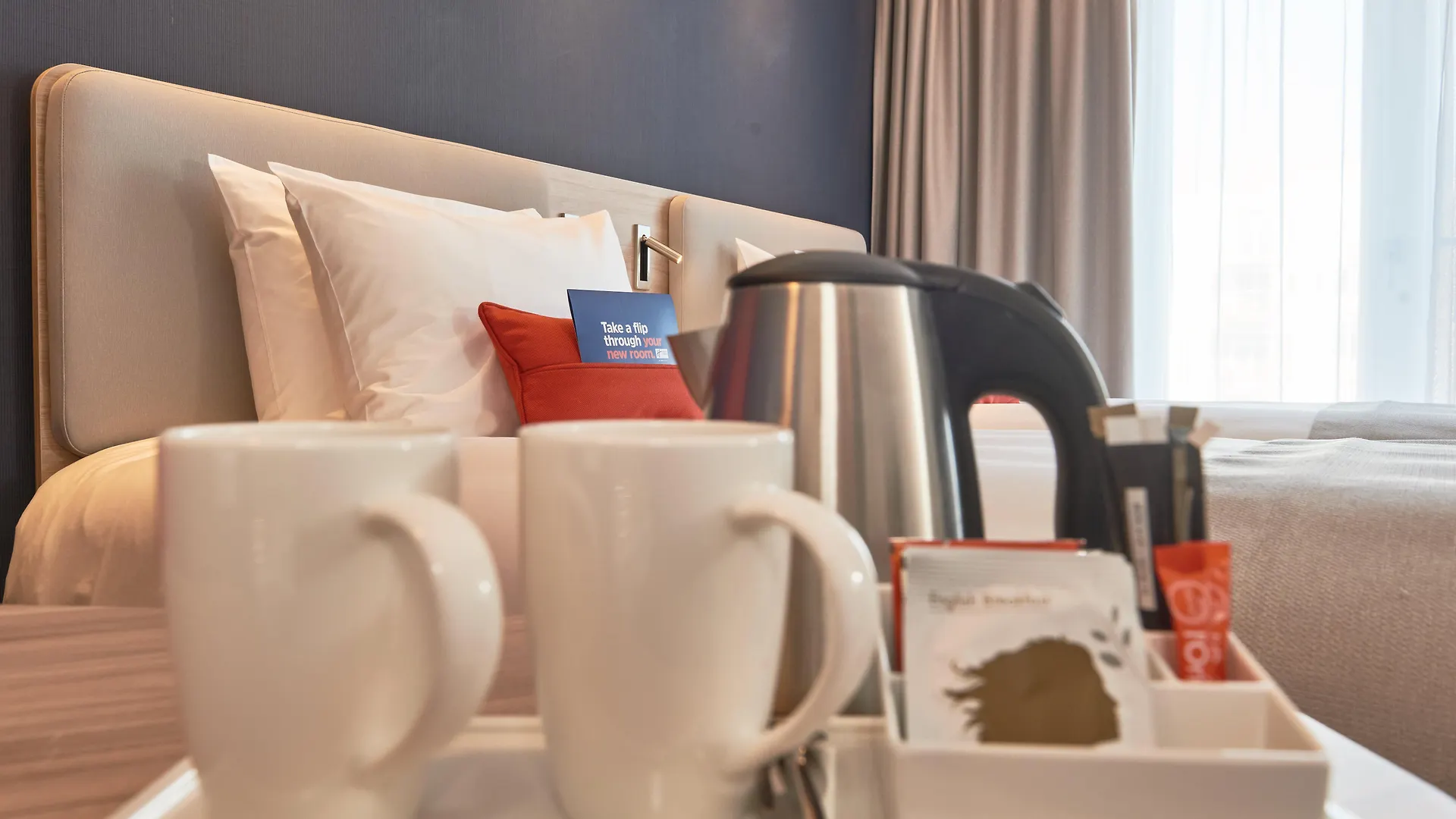 Hotel Holiday Inn Express Amsterdam - City Hall By Ihg