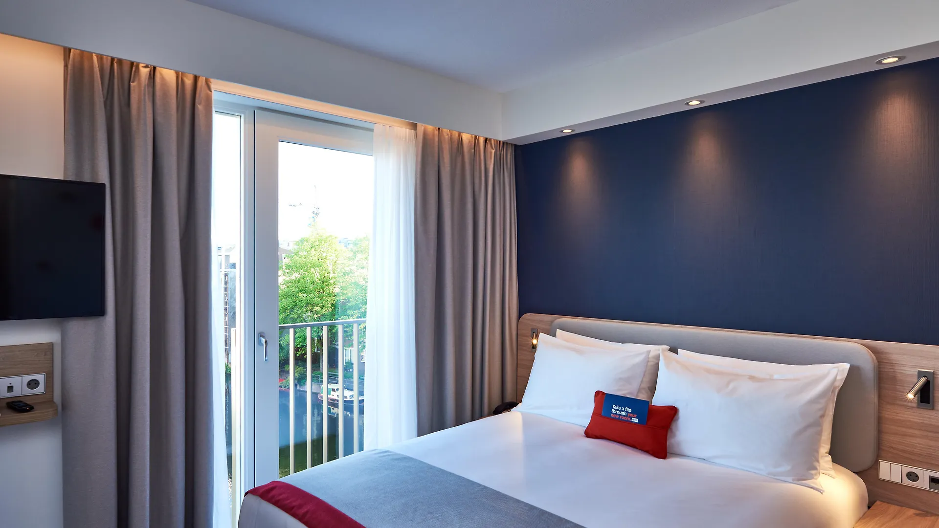 Hotel Holiday Inn Express Amsterdam - City Hall By Ihg