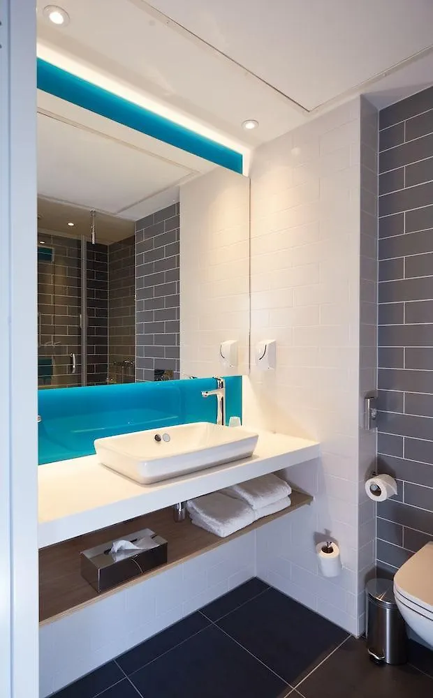 Holiday Inn Express Amsterdam - City Hall By Ihg